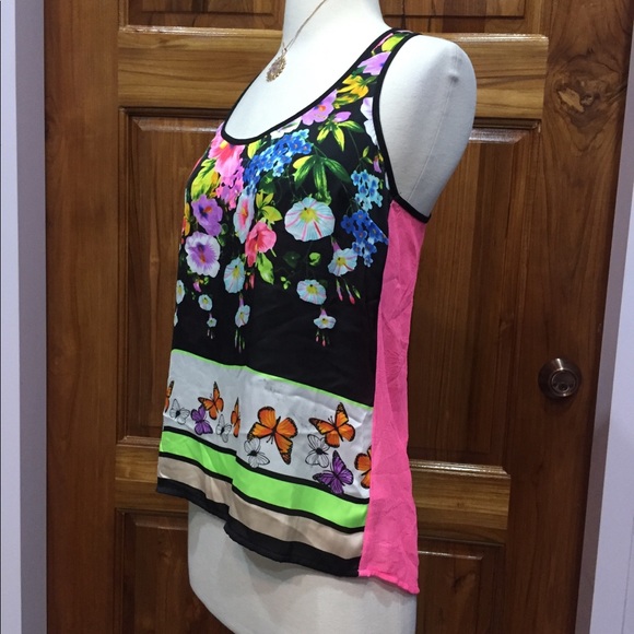 Beautiful Floral Bebe Split Back - Picture 2 of 3